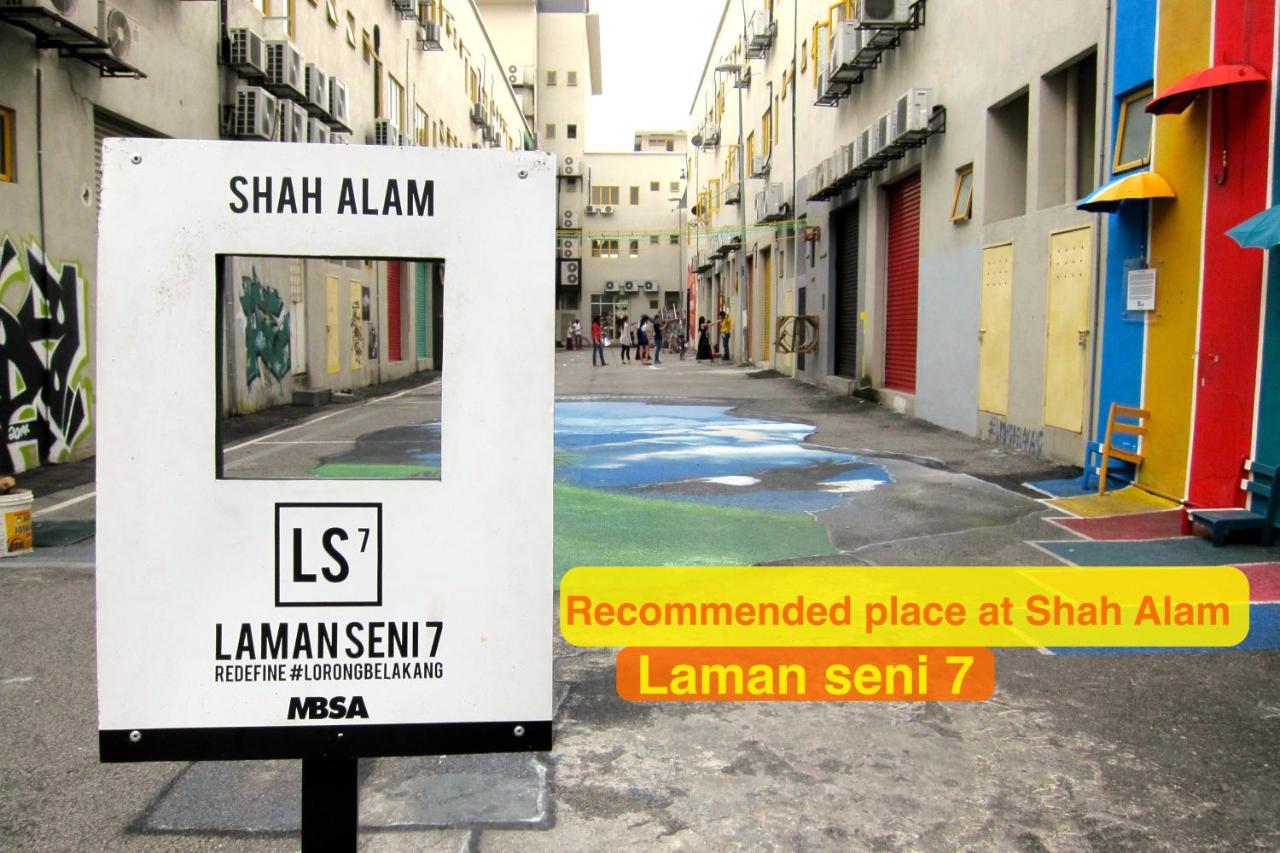 Sinar Rasa Homestay At I-Soho, I-City Shah Alam Ngoại thất bức ảnh A signboard of the recommended place at Shah Alam.