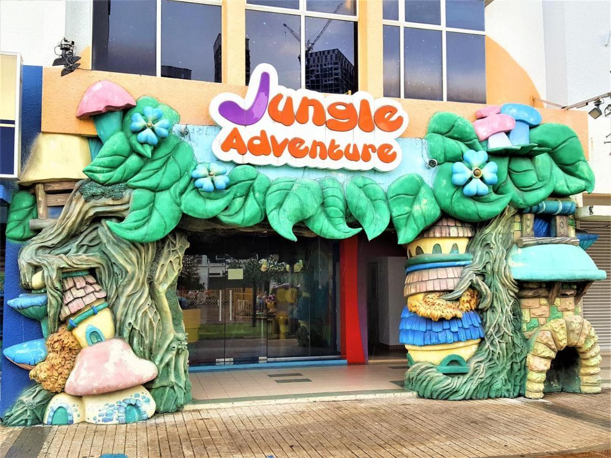 Sinar Rasa Homestay At I-Soho, I-City Shah Alam Ngoại thất bức ảnh Jungle Adventure