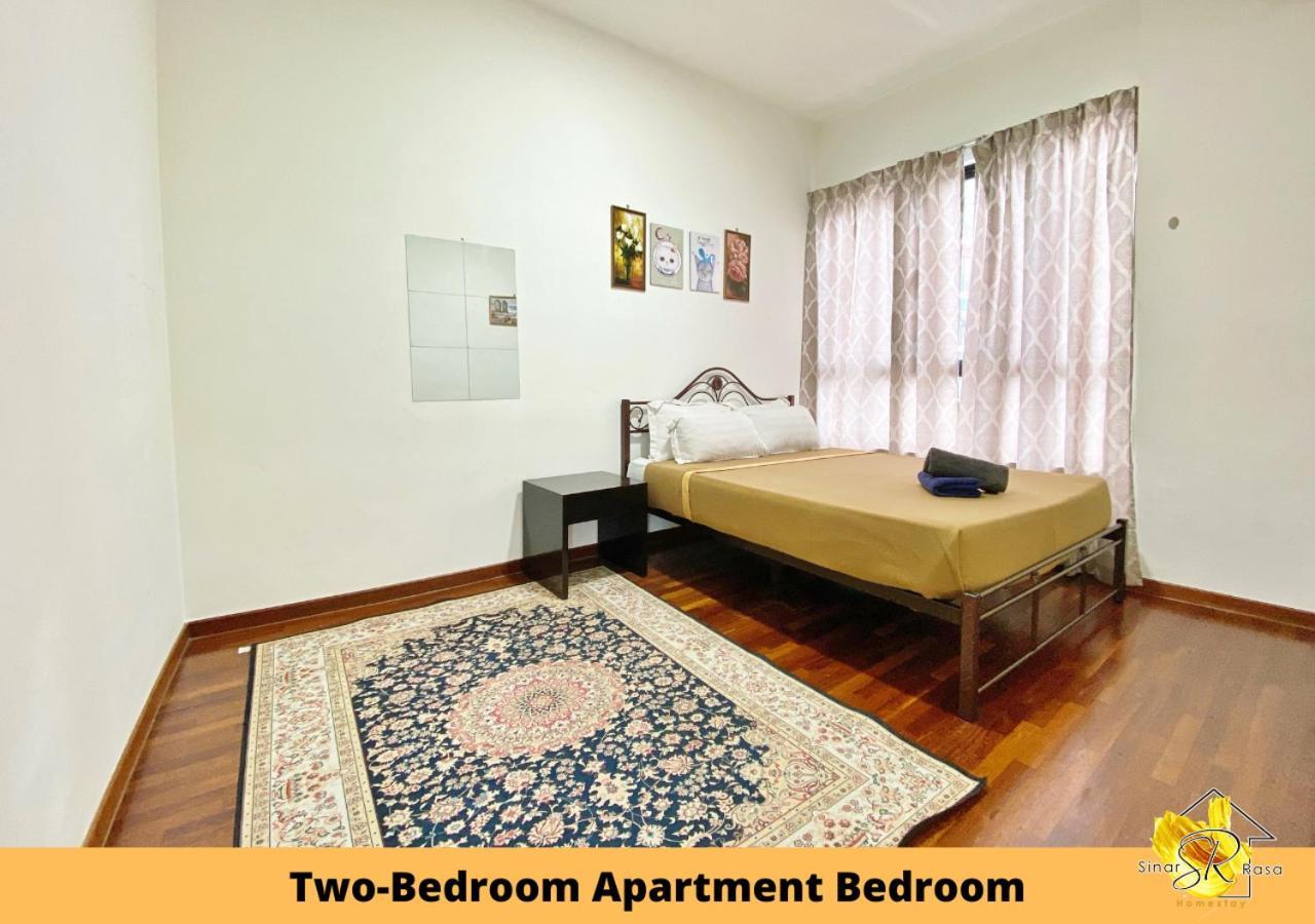 Sinar Rasa Homestay At I-Soho, I-City Shah Alam Phòng bức ảnh Two-bedroom apartment bedroom